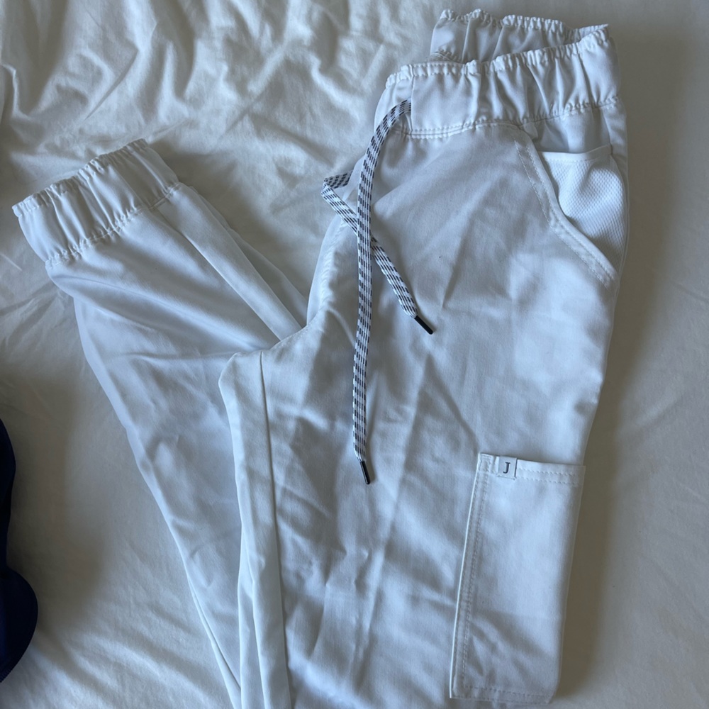 JAANU white scrub pants